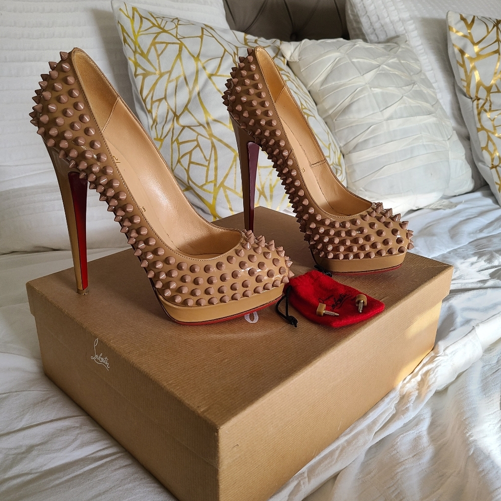 Christian Louboutin Pump Spikes